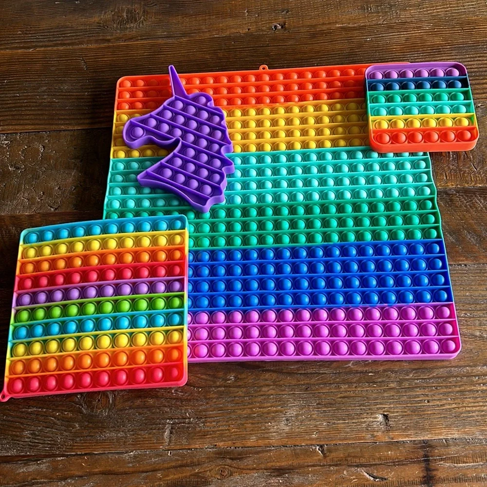 Set of 4 Popits! 3 rainbow squares, XL, Med & Small, 1 purple unicorn- Like new!